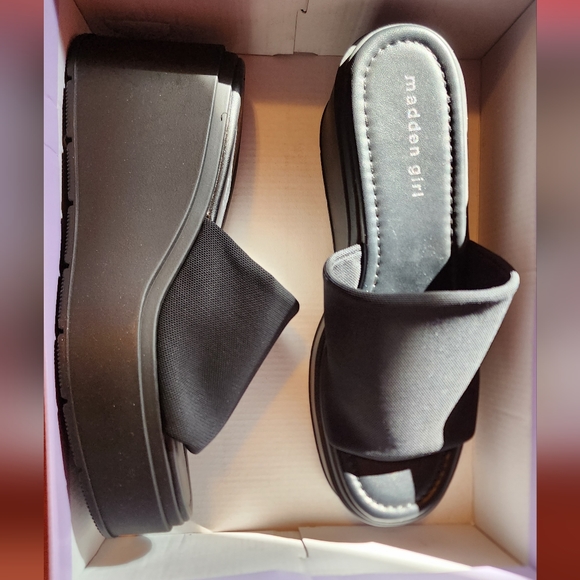 Madden Girl Shoes - NIB Madden Black Wesley Platform Sock Wedge Slide Sandals
